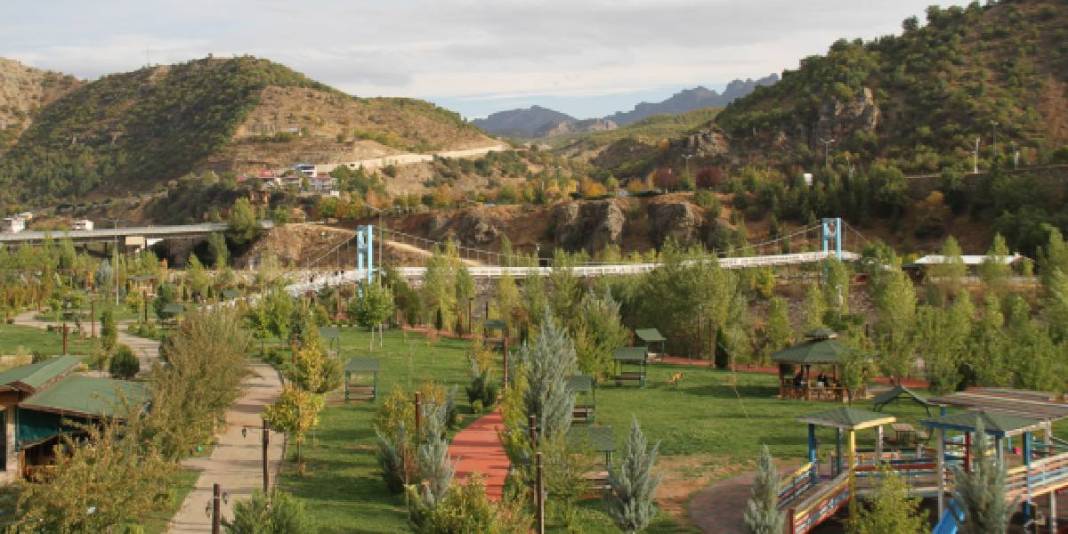 Yazın ziyaretçi akınına uğruyor, nüfusu 10 katına çıkıyor! Batının değil doğunun uğrak noktası: O ilimiz şimdi kabuğuna çekildi 5